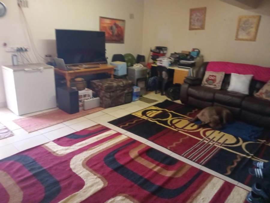 4 Bedroom Property for Sale in Mondeor Gauteng