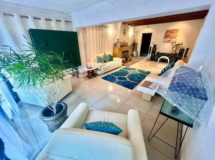 4 Bedroom Property for Sale in Mondeor Gauteng