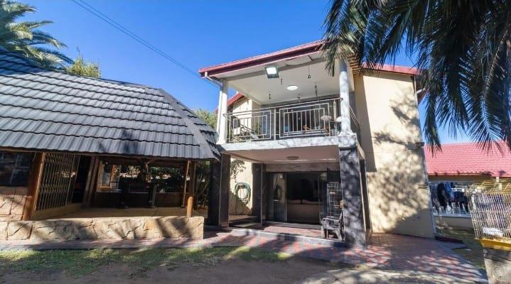 6 Bedroom Property for Sale in Winchester Hills Gauteng
