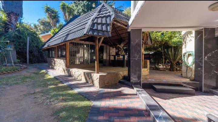6 Bedroom Property for Sale in Winchester Hills Gauteng