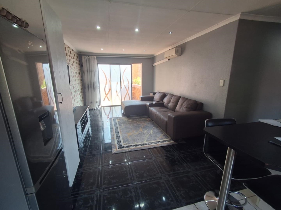 2 Bedroom Property for Sale in Liefde en Vrede Gauteng