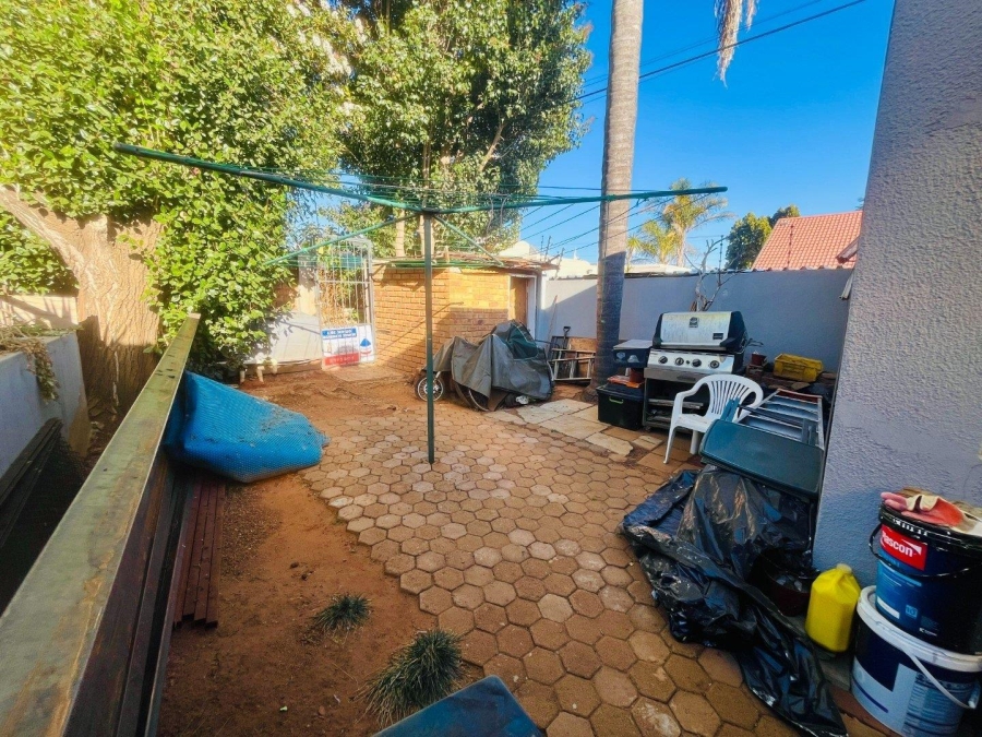 4 Bedroom Property for Sale in Suideroord Gauteng