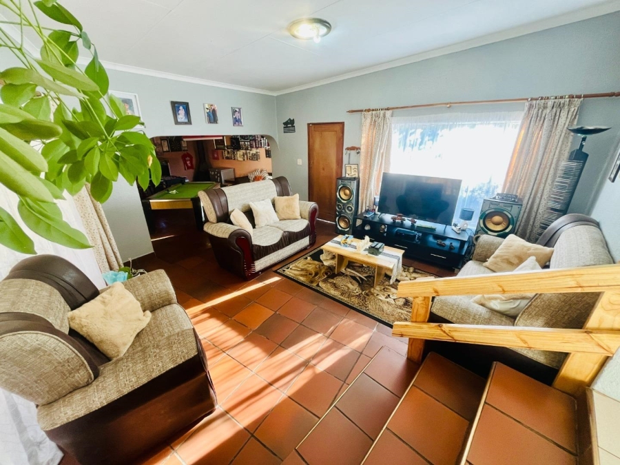 4 Bedroom Property for Sale in Suideroord Gauteng