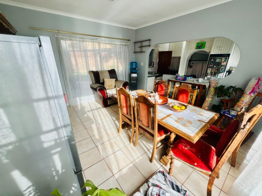 4 Bedroom Property for Sale in Suideroord Gauteng