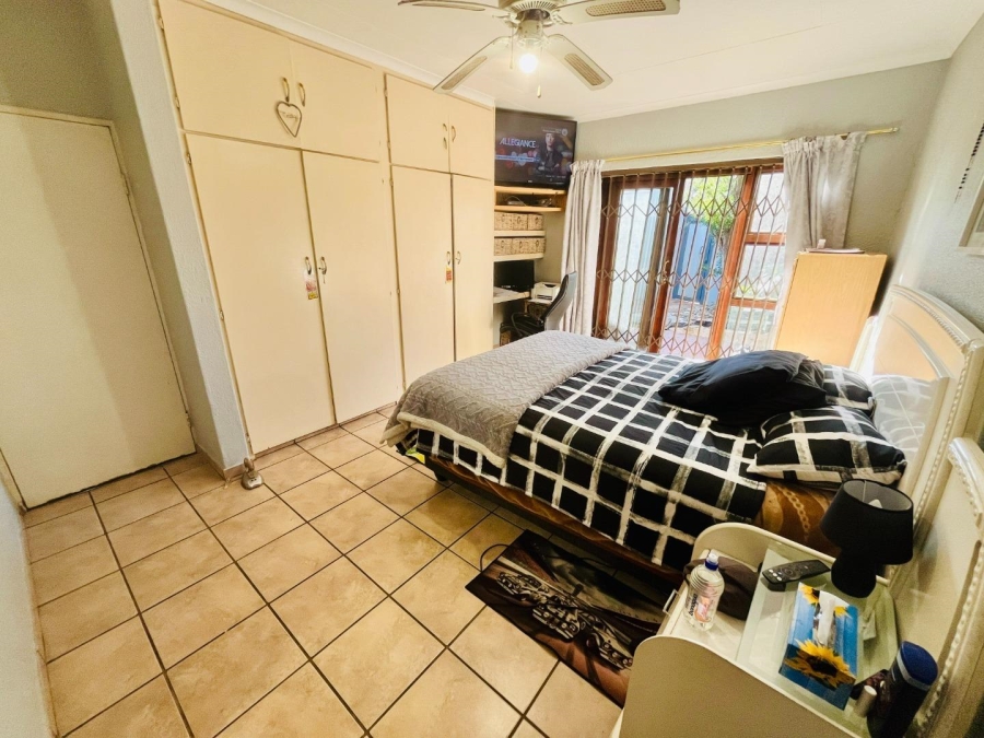 4 Bedroom Property for Sale in Suideroord Gauteng