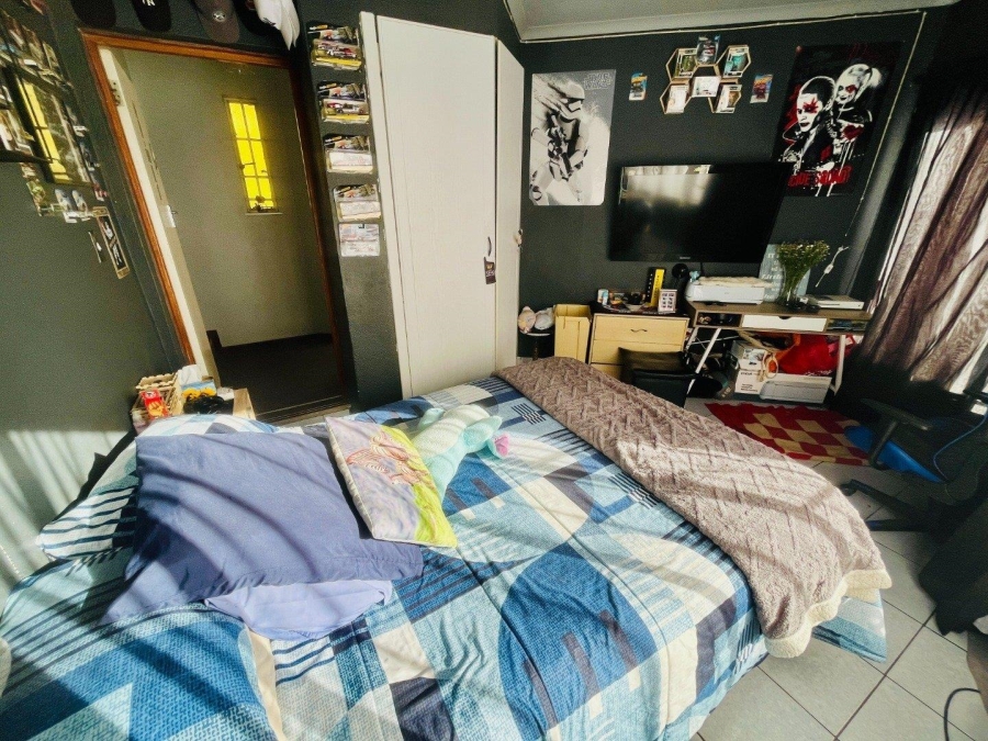 4 Bedroom Property for Sale in Suideroord Gauteng