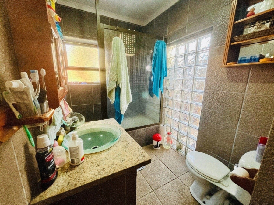 4 Bedroom Property for Sale in Suideroord Gauteng