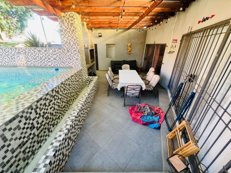 4 Bedroom Property for Sale in Suideroord Gauteng
