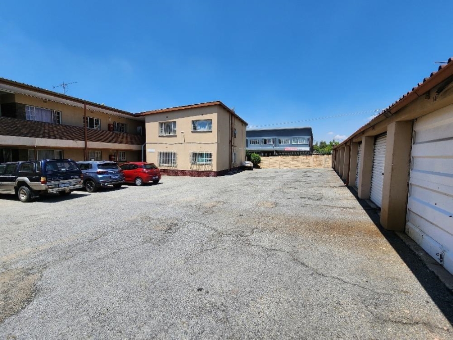 2 Bedroom Property for Sale in Wychwood Gauteng