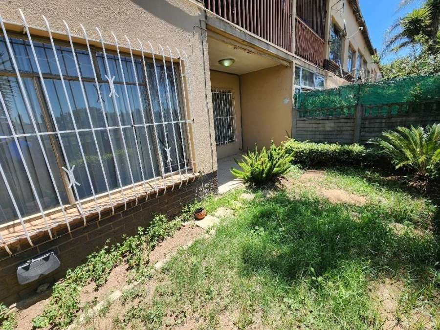 2 Bedroom Property for Sale in Wychwood Gauteng