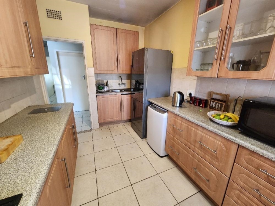 2 Bedroom Property for Sale in Wychwood Gauteng