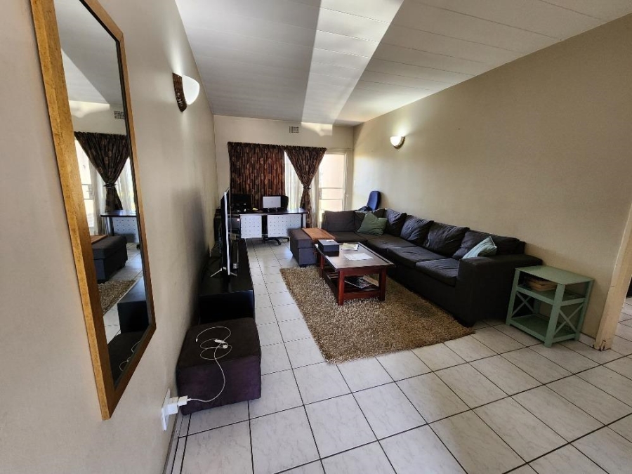 2 Bedroom Property for Sale in Wychwood Gauteng