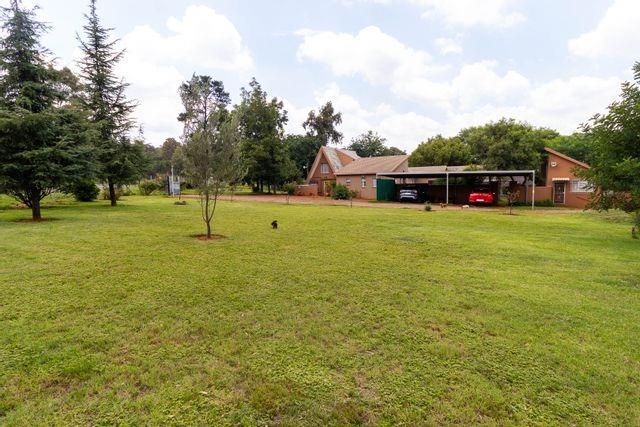 6 Bedroom Property for Sale in Walkerville Gauteng