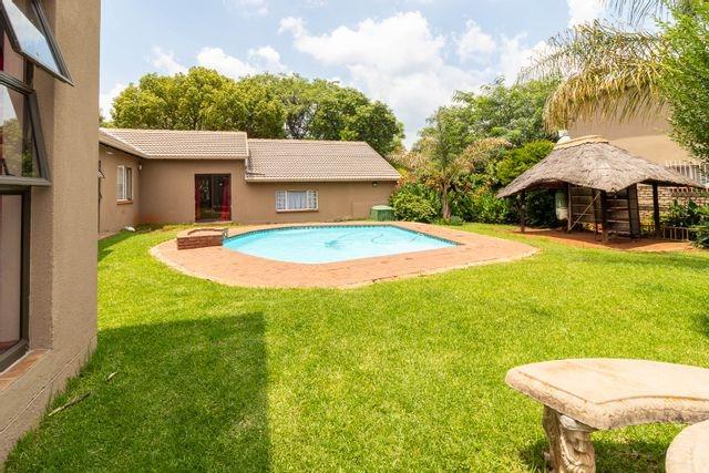 6 Bedroom Property for Sale in Walkerville Gauteng
