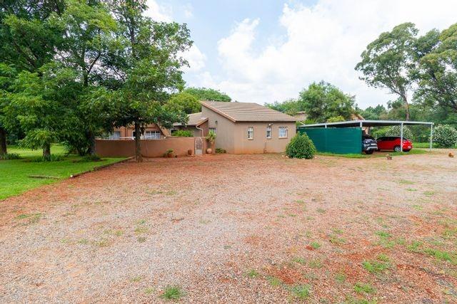6 Bedroom Property for Sale in Walkerville Gauteng