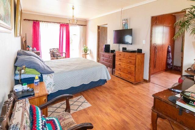 6 Bedroom Property for Sale in Walkerville Gauteng