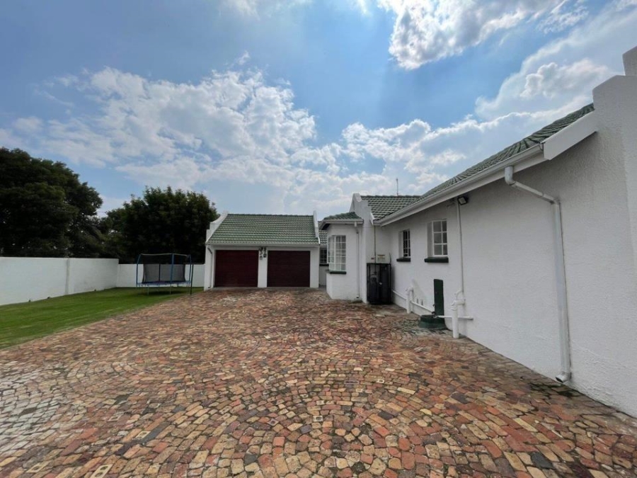 3 Bedroom Property for Sale in Castleview Gauteng
