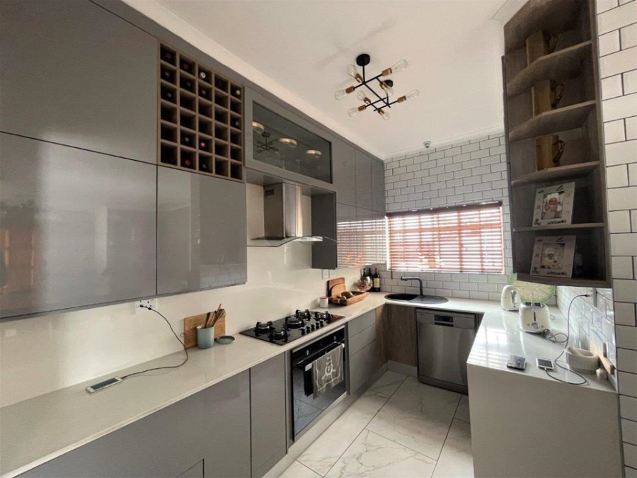 3 Bedroom Property for Sale in Castleview Gauteng