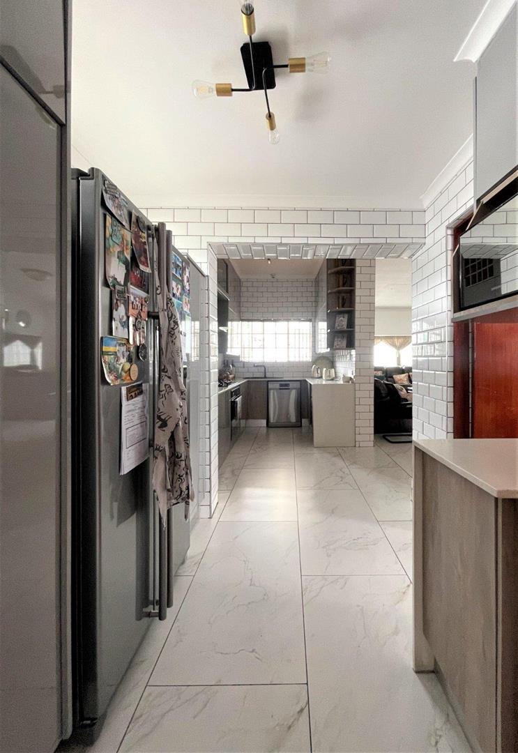 3 Bedroom Property for Sale in Castleview Gauteng