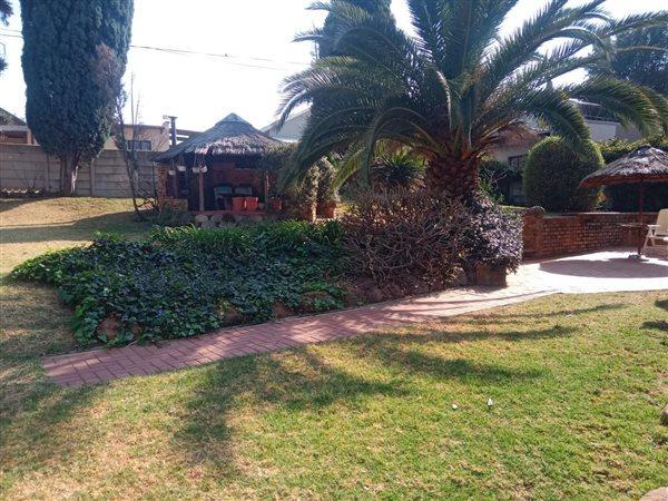 3 Bedroom Property for Sale in Mulbarton Gauteng