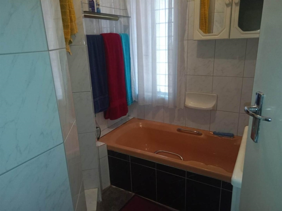 3 Bedroom Property for Sale in Mulbarton Gauteng