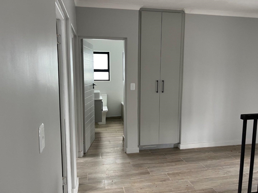 To Let 3 Bedroom Property for Rent in Olympus Gauteng