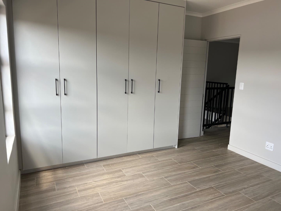 To Let 3 Bedroom Property for Rent in Olympus Gauteng