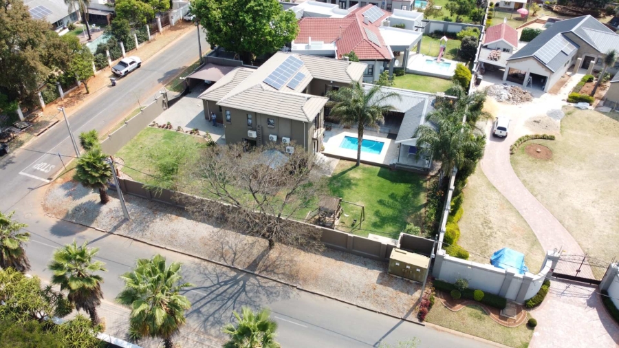 4 Bedroom Property for Sale in Fairland Gauteng