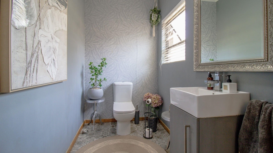 4 Bedroom Property for Sale in Fairland Gauteng