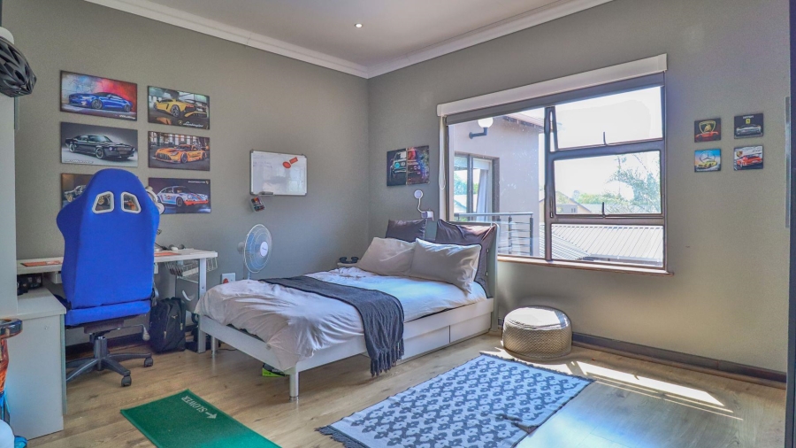 4 Bedroom Property for Sale in Fairland Gauteng