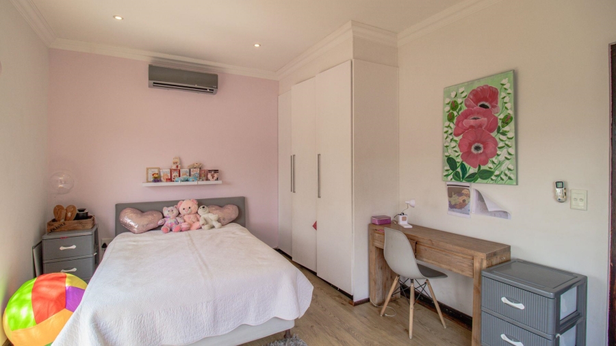 4 Bedroom Property for Sale in Fairland Gauteng