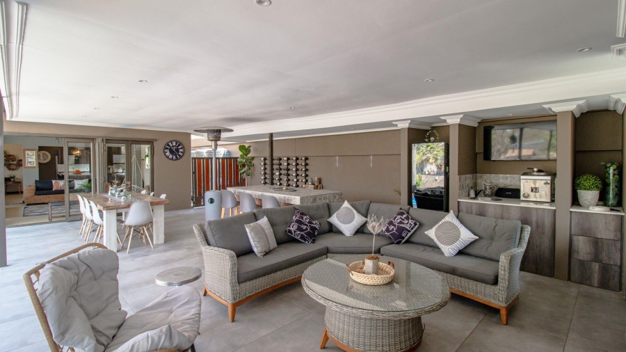 4 Bedroom Property for Sale in Fairland Gauteng