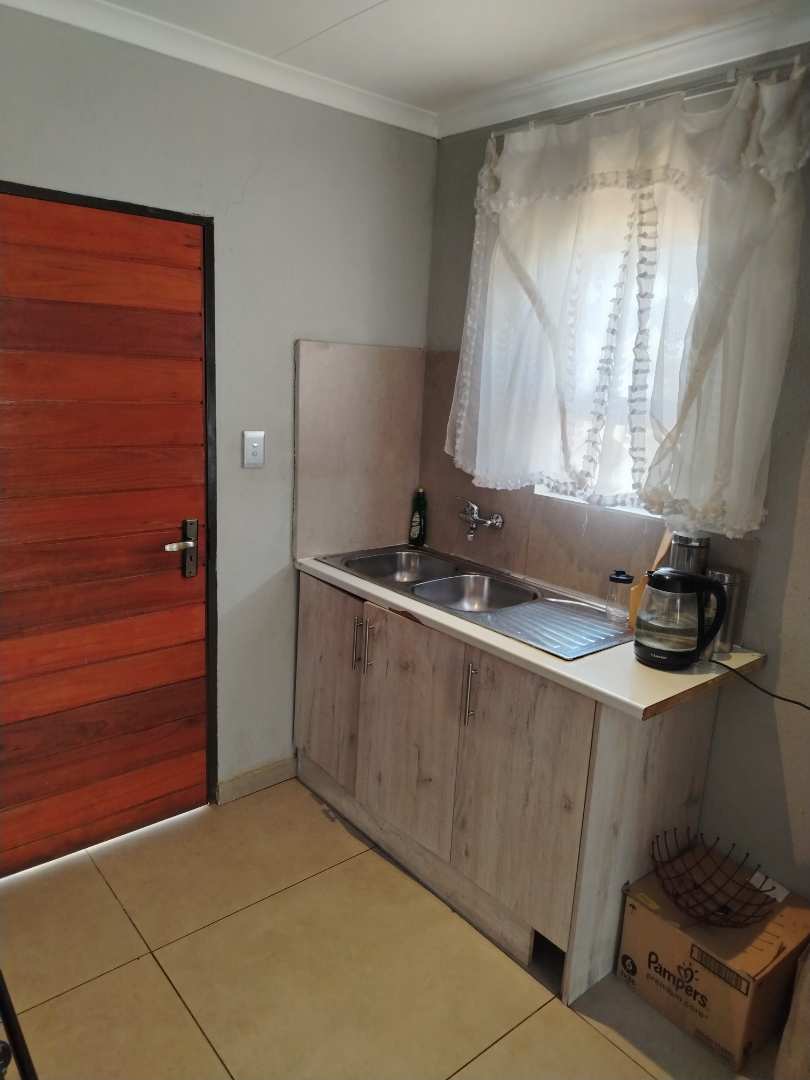 2 Bedroom Property for Sale in Sharon Park Gauteng