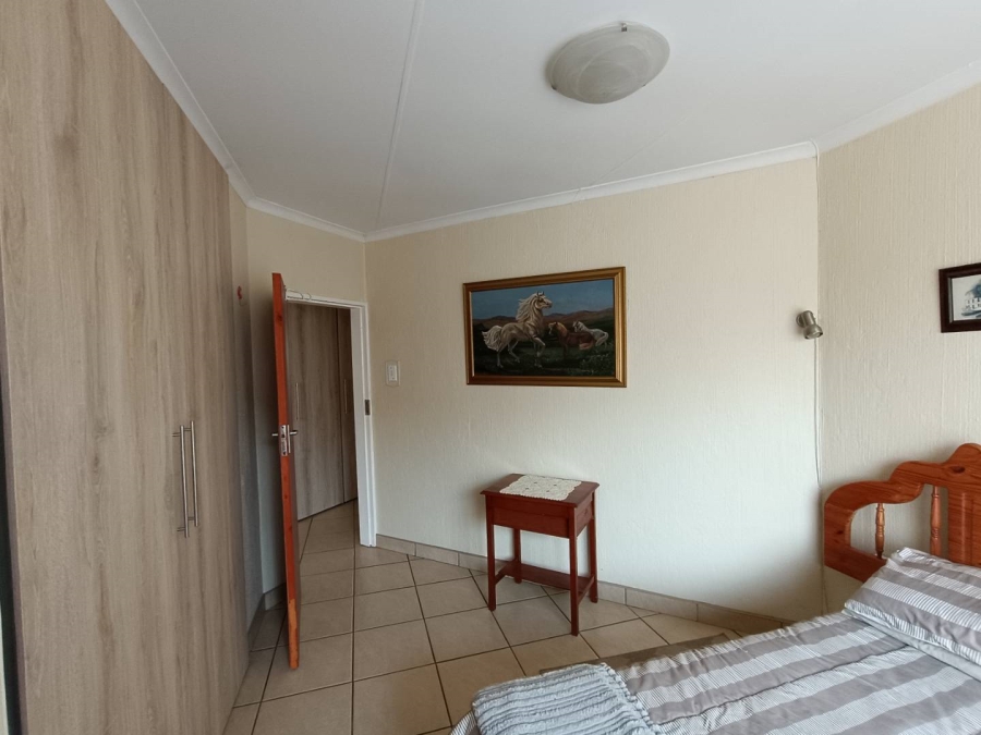 3 Bedroom Property for Sale in Rooihuiskraal Gauteng