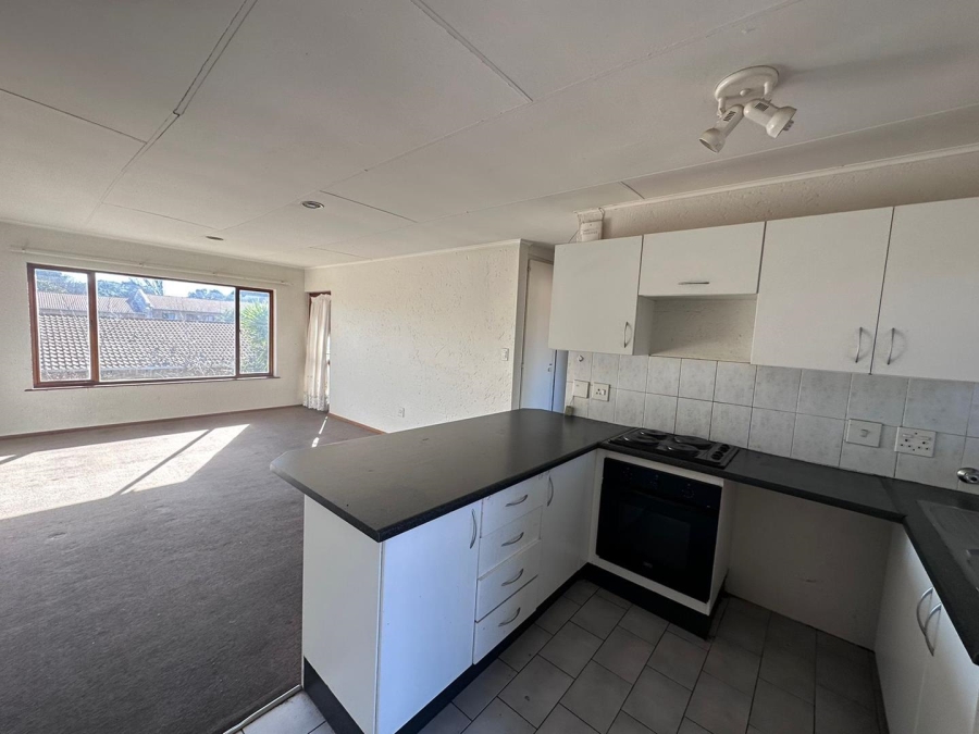 To Let 2 Bedroom Property for Rent in Fairland Gauteng