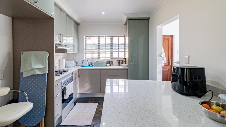 3 Bedroom Property for Sale in Noordwyk Gauteng