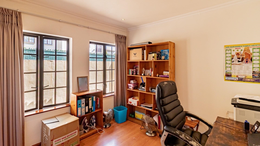3 Bedroom Property for Sale in Noordwyk Gauteng