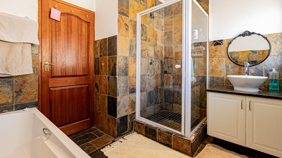 3 Bedroom Property for Sale in Noordwyk Gauteng