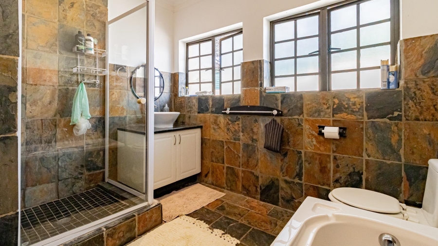 3 Bedroom Property for Sale in Noordwyk Gauteng