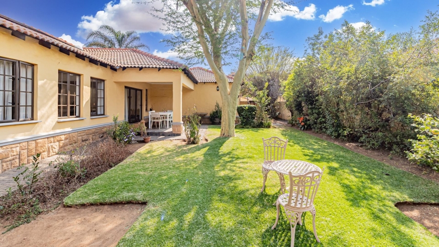 3 Bedroom Property for Sale in Noordwyk Gauteng