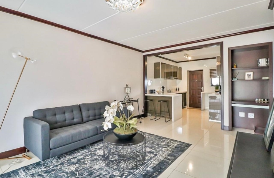 To Let 2 Bedroom Property for Rent in Fourways Gauteng