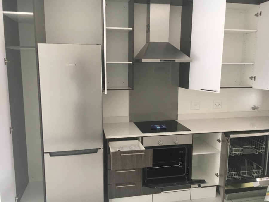 To Let 2 Bedroom Property for Rent in Fourways Gauteng