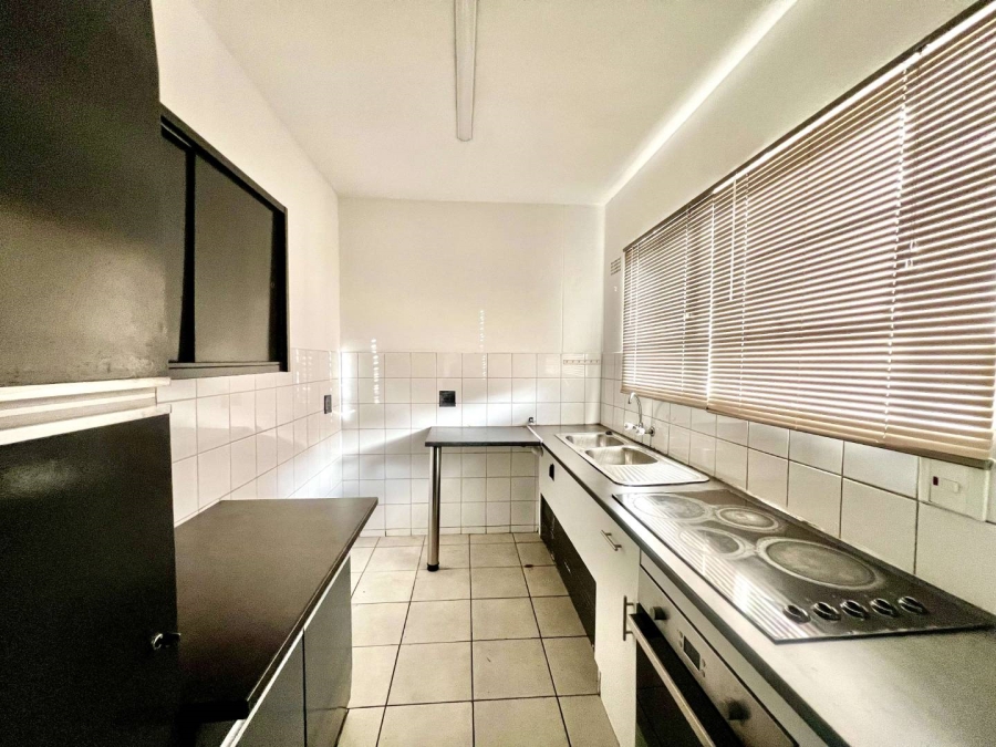 To Let 1 Bedroom Property for Rent in Malvern East Gauteng