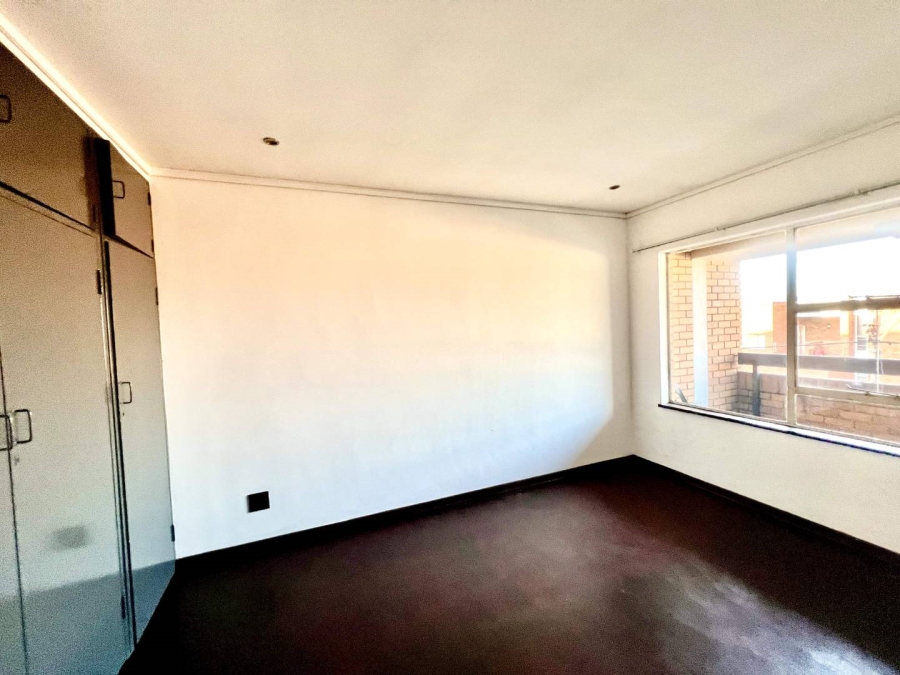 To Let 1 Bedroom Property for Rent in Malvern East Gauteng