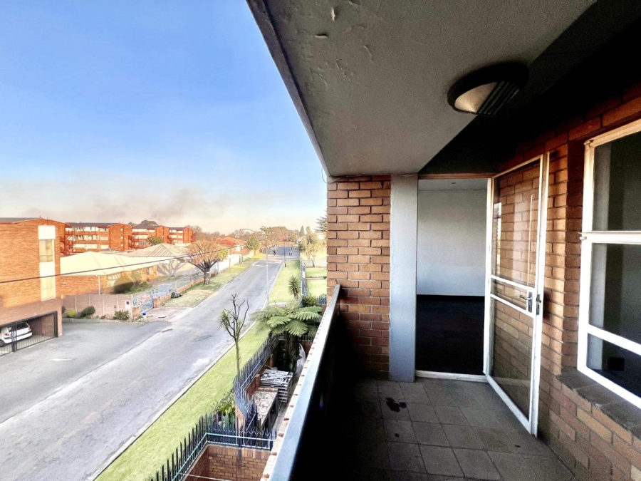 To Let 1 Bedroom Property for Rent in Malvern East Gauteng