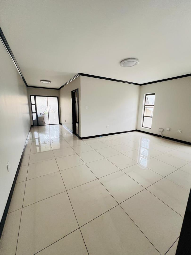To Let 1 Bedroom Property for Rent in Broadacres Gauteng