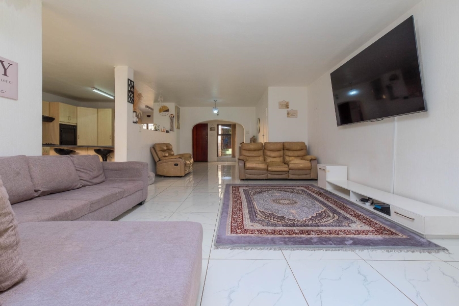 3 Bedroom Property for Sale in Bramley Park Gauteng