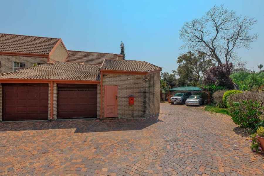 3 Bedroom Property for Sale in Bramley Park Gauteng
