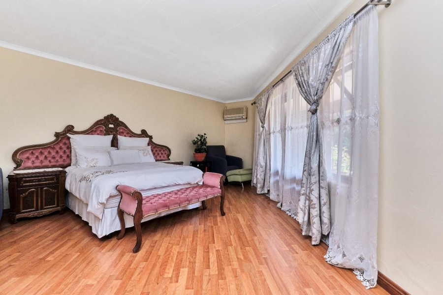 6 Bedroom Property for Sale in Bordeaux Gauteng