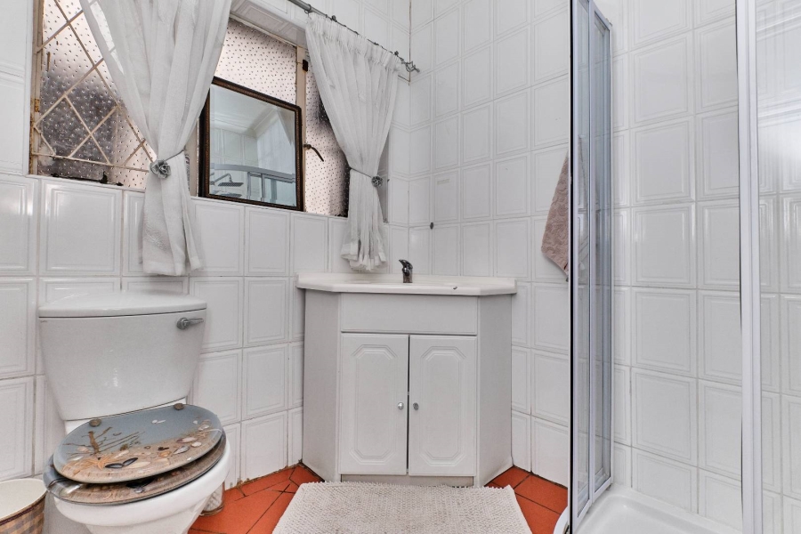 6 Bedroom Property for Sale in Bordeaux Gauteng